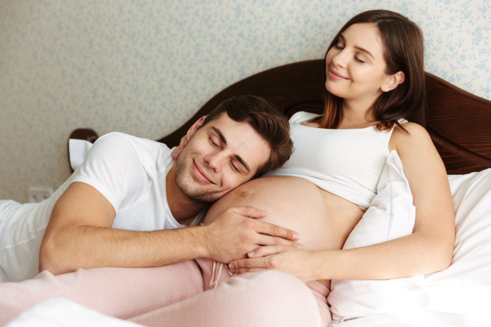 Tư thế quan hệ khi mang thai: Cách lựa chọn an toàn cho mẹ và bé