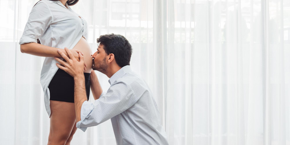 Tư thế quan hệ khi mang thai: Cách lựa chọn an toàn cho mẹ và bé